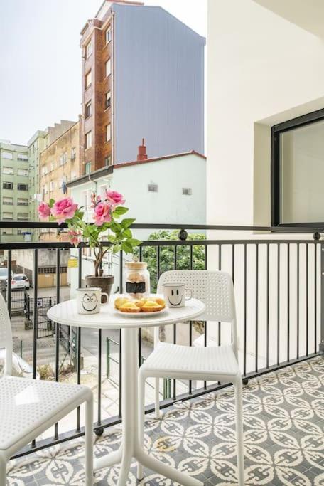 Alojamientos Turisticos Con Terraza En Santander Lapera Buitenkant foto