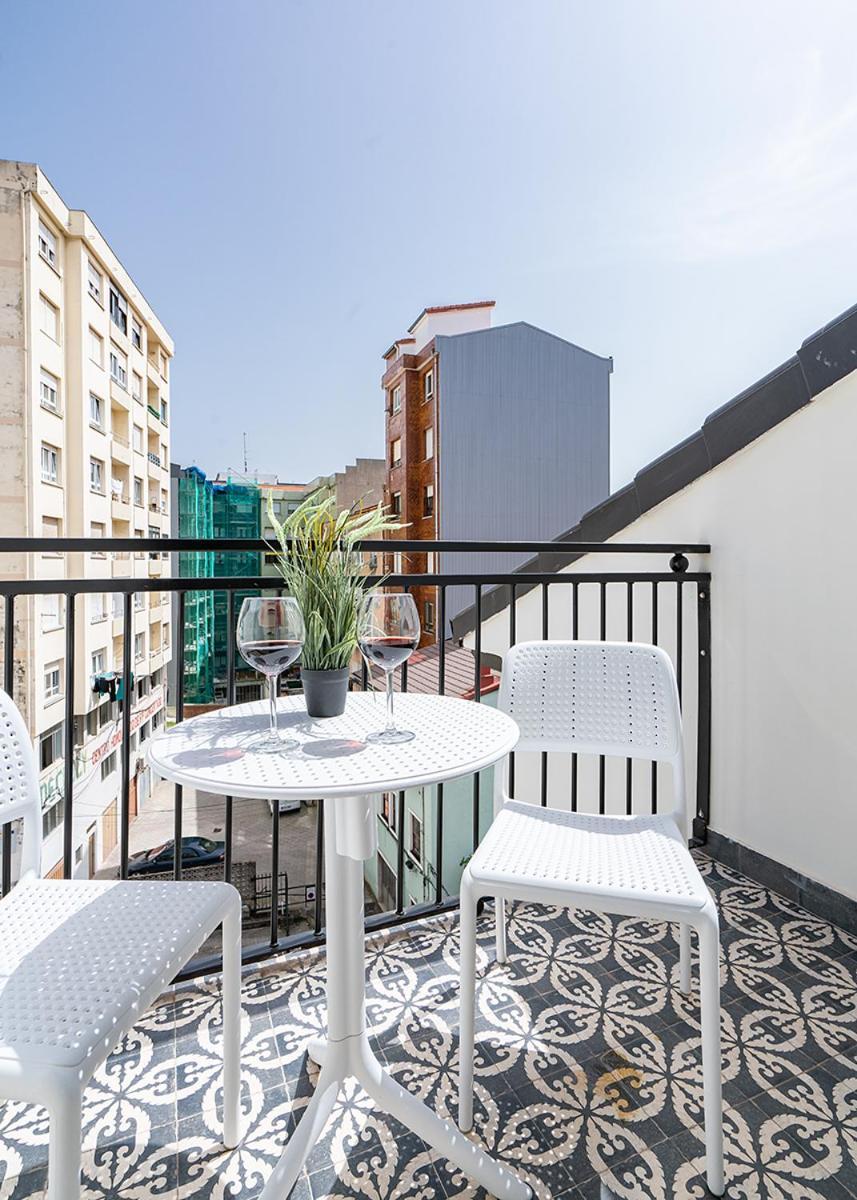 Alojamientos Turisticos Con Terraza En Santander Lapera Buitenkant foto